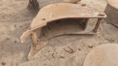 10" JCB Toothed Bucket - 45mm Pins