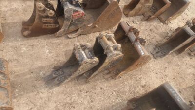 1x JCB Toothed 18" Bucket, 1x JCB 9" Bucket, 1x JCB 6" Toothed Bucket - 30mm Pins