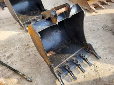 New & Unused 2ft 6" Digging Bucket - 45mm Pins - 2