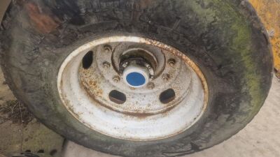 Peak Axle Drum Brakes 4x Tyres - 3