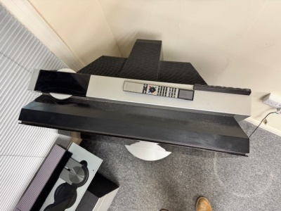 Bang & Olufsen TV Media Centre - 7
