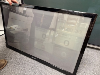 3x Televisions Pioneer, Samsung & Philips - 5
