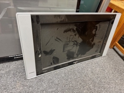 3x Televisions Pioneer, Samsung & Philips - 7