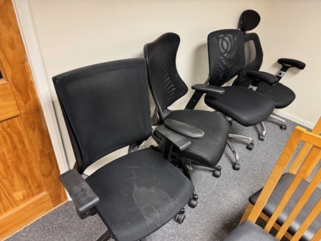 4x Ergonomic Office Chairs