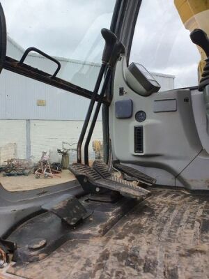 2006 New Holland Kobelco E200SR-1S Excavator - 25