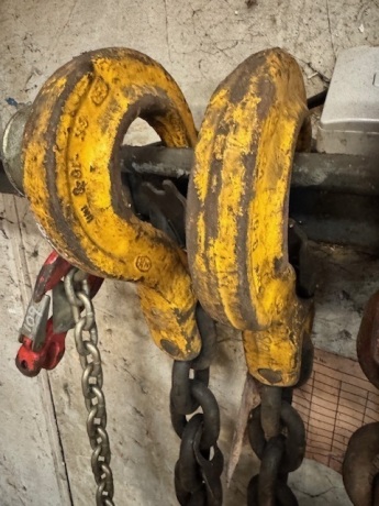Double Hook Ended Chain Approx 9ft