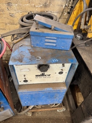 Miller SR-150-32CY50 Welder
