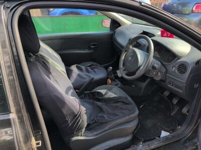 2007 Renault Clio - 8