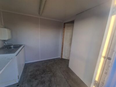 20ft x 8ft Site Cabin - 6
