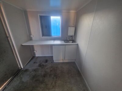 20ft x 8ft Site Cabin - 10