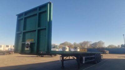 2001 M&G FAC27H Triaxle Flat Trailer