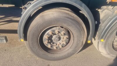 2001 M&G FAC27H Triaxle Flat Trailer - 7