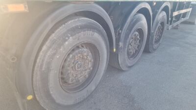 2001 M&G FAC27H Triaxle Flat Trailer - 16