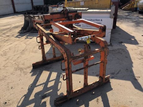2019 Eichinger Brick Grab
