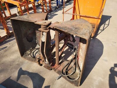 Rotating Clamshell Bucket