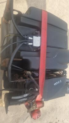 Renault Diesel & Adblue Tank - 3