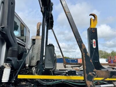 2014 DAF CF400 8x4 Big Hook Loader - 9