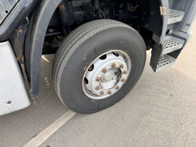 2014 DAF CF400 8x4 Big Hook Loader - 16