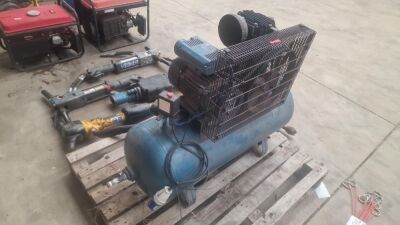 2014 Clarke SE16CS100 240V Air Compressor
