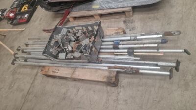Quantity of Adjustable Out Riggers