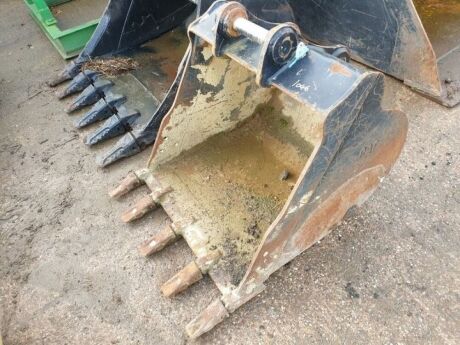 3ft Digging Bucket - 50mm Pins 