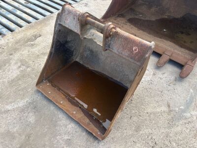 CAT 3ft Digging Bucket - 40mm Pins