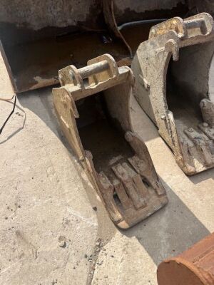 Whites 1ft Ditching Bucket - 40mm Pins