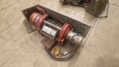 24v Superwinch E14P 645
