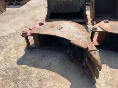Strickland 1ft Digging Bucket - 45mm Pins