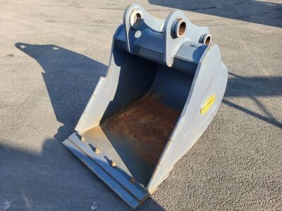 New & Unused Strickland 3ft Digging Bucket - 80mm Pin Holes