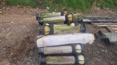 30 x Light Posts - 4