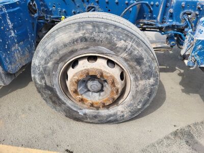 2012 Renault 8x4 Twin Steer Chassis Cab - 9