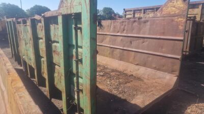 25yrd Big Hook Bin - 4