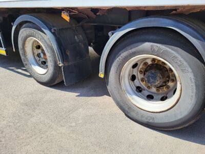 2008 Grays & Adams Tandem Axle Fridge Trailer - 7