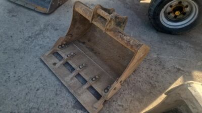 3ft Bladed PF Bucket - 45mm Pins