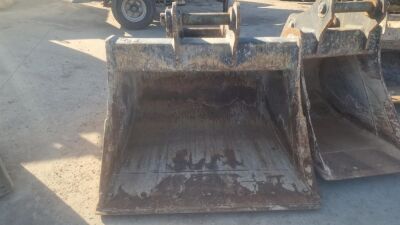 Rhinox 4ft Digging Bucket - 65mm Pins - 4