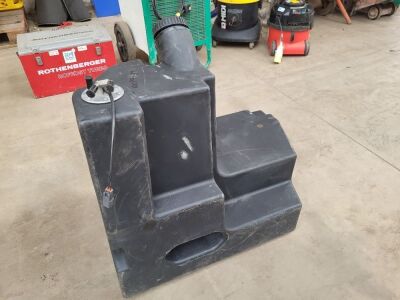 Volvo EC25 Fuel Tank - 2