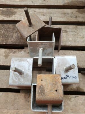 8 x 100mm Fixed U Head