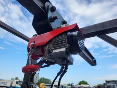 Large Lifting Frame On Wheels - 2