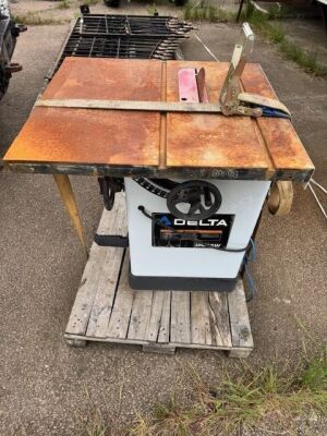 Delta Unisaw 240V Table Saw