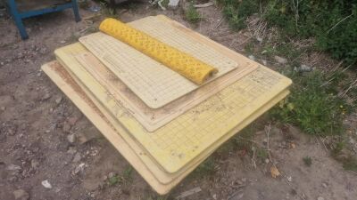 Quantity of Plastic Road Plates & 1x Cable/Hose Protector