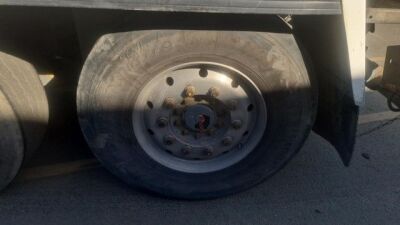 2016 Wilcox Triaxle Alloy Body Insulated Triaxle Walking Floor Trailer - 10