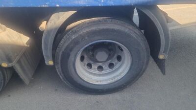 2010 Wilson Triaxle Stepframe Trailer - 11