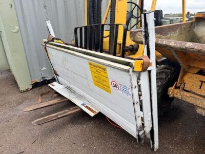 2015 DEL TL500FG Tail Lift