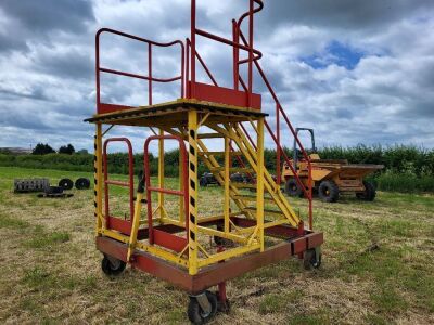 2014 Puma 8 Tread Access Steps