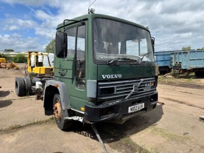 1995 Volvo FL6 4x2 Chassis Cab