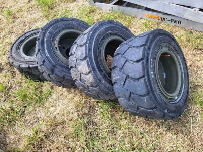 4x 5 Stud Wheels & Tyres