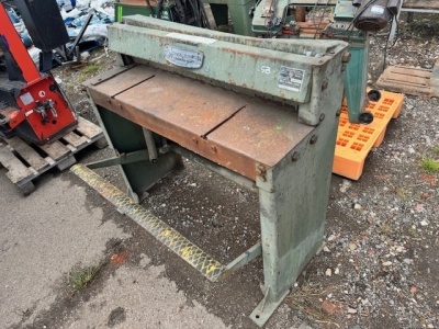 F J Edwards Guillotine