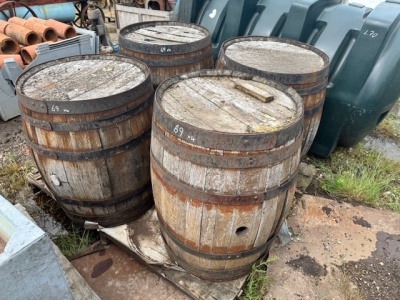 4x Wooden Barrels