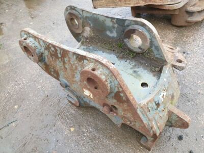 Quick Hitch to Suit 30ton Excavator